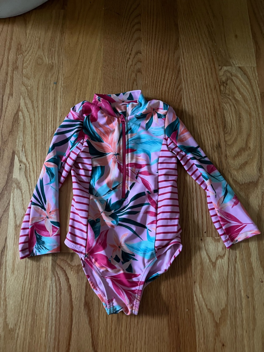 Jessica Simpson Toddler  Long-Sleeve  One-Piece Zip  Swimsuit